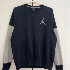 Nike Men's Black and Gray Long Sleeve Shirt